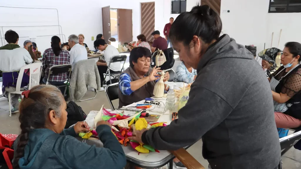 Gran trabajo en equipo realiza la Casa de las Artesanias